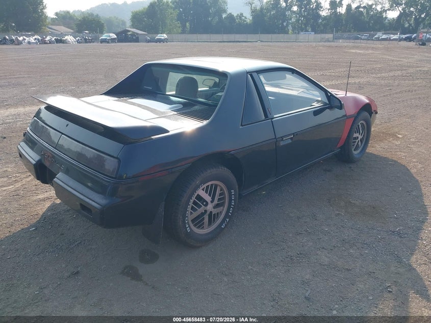 1985 PONTIAC FIERO auction photo 4