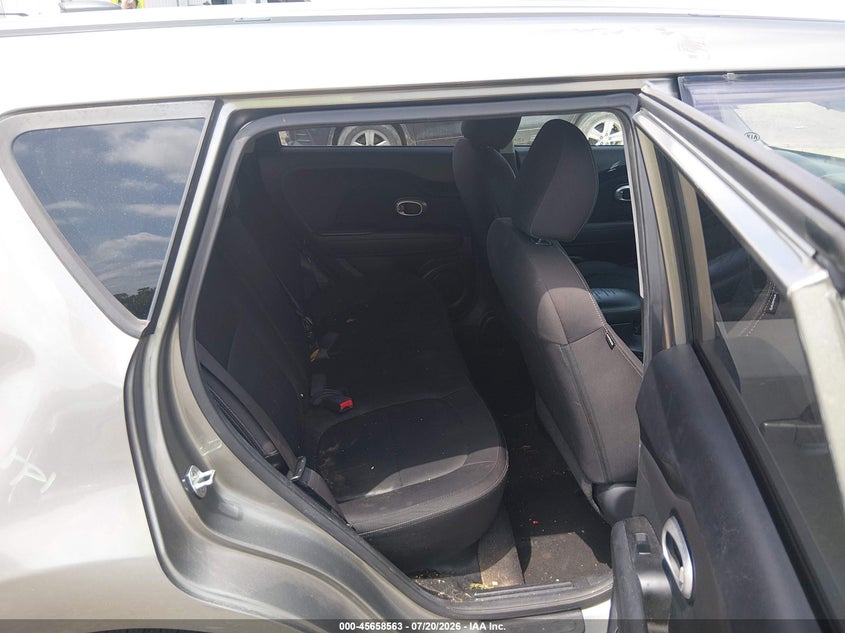 2016 KIA SOUL auction photo 8