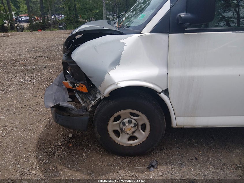 2004 Chevrolet Express VIN: 1GCFG15XX41176734 Lot: 45658571