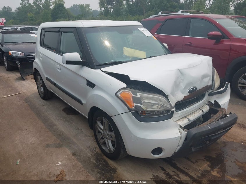 2010 Kia Soul +