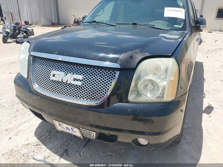 2011 GMC Yukon Xl 1500 Denali VIN: 1GKS2MEF8BR203180 Lot: 45658621