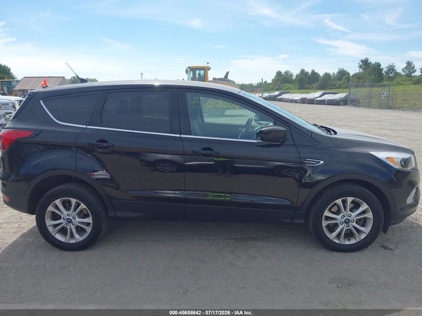 2019 Ford Escape Se VIN: 1FMCU9GD4KUB43653 Lot: 45658642