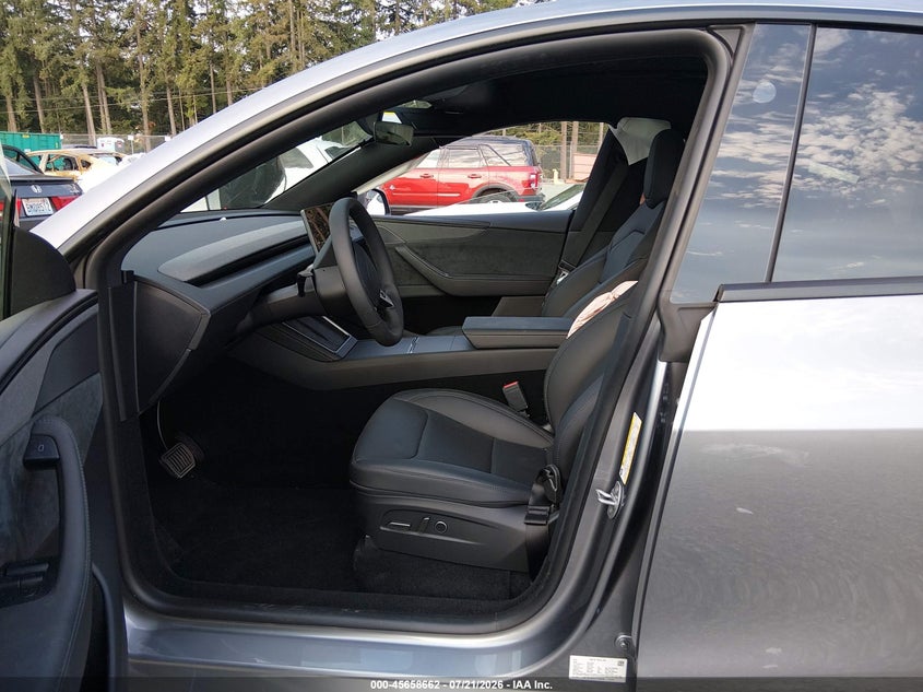 2026 Tesla Model Y All-Wheel Drive/Long Range Launch Series/Premium All-Wheel Drive VIN: 7SAYGDEE7TF635896 Lot: 45658662