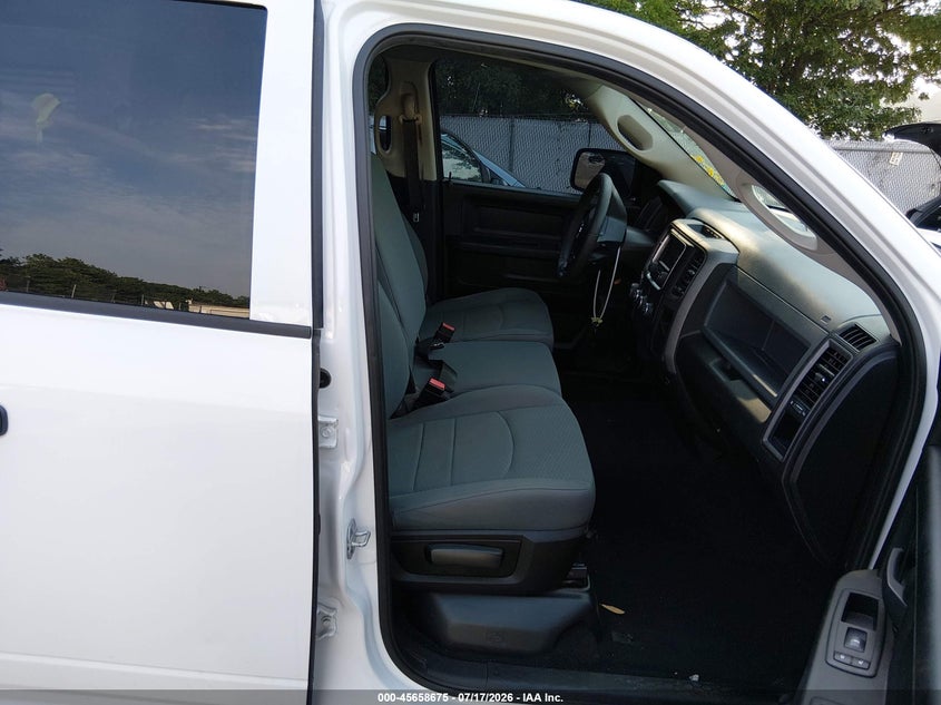 2019 RAM 1500 CLASSIC auction photo 5