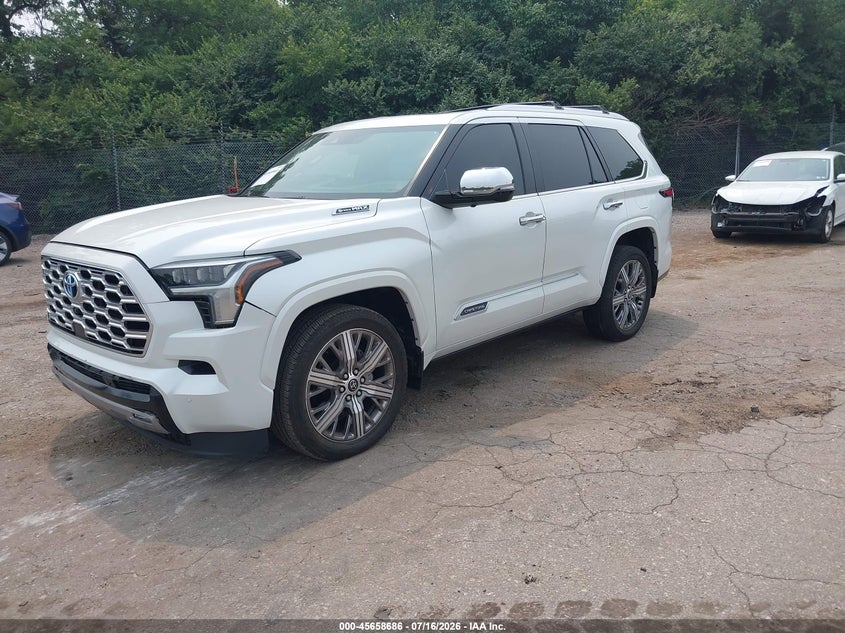 2023 Toyota Sequoia Capstone 7SVAAABA9PX018761 photo 1