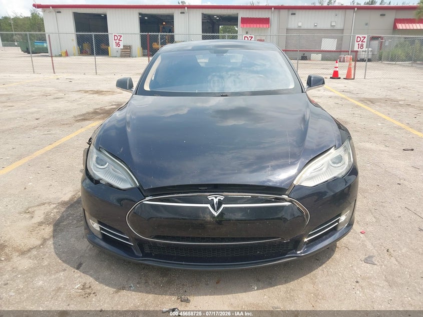 2013 Tesla Model S VIN: 5YJSA1AG8DFP11654 Lot: 45658725
