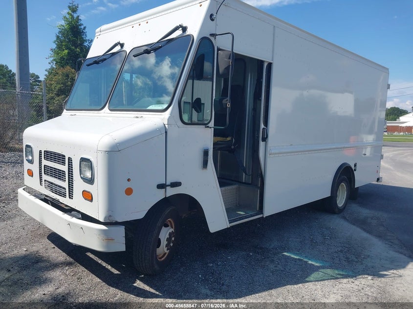 2018 Ford Econoline, Normal Wear & Tear, IAAI, VIN 1FC3E3K63JDC33141 — photo 2