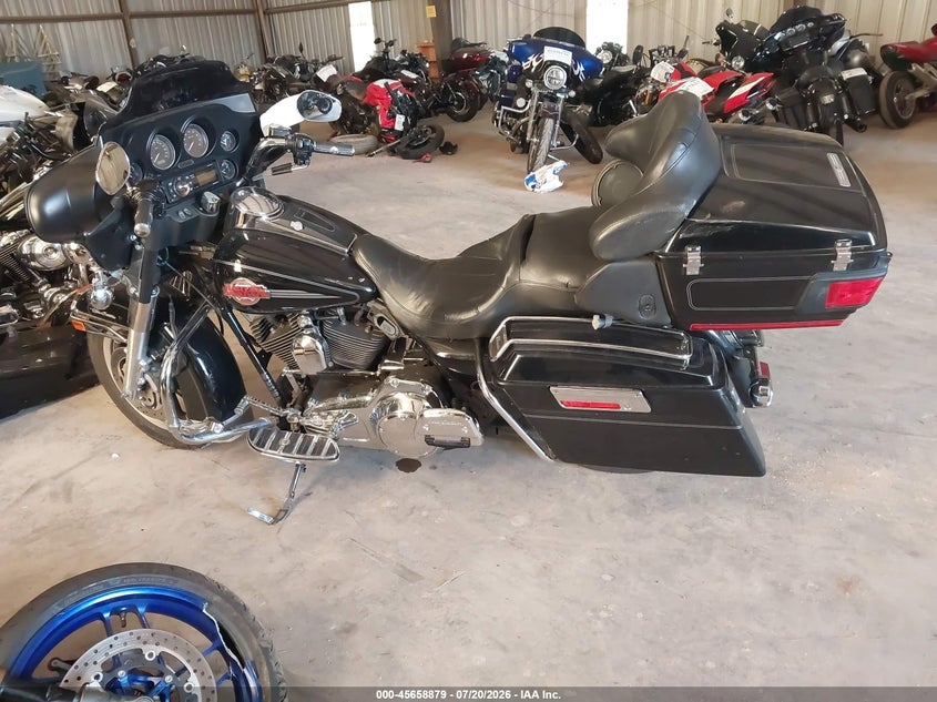 2007 Harley-Davidson Flhtcui VIN: 1HD1FC4127Y682428 Lot: 45658879