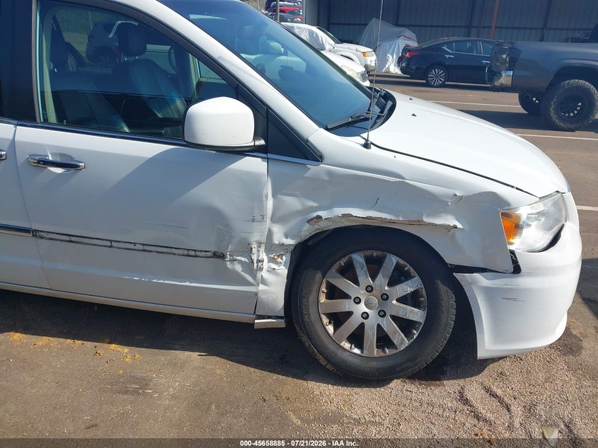 2015 Chrysler Town & Country Touring VIN: 2C4RC1BG9FR676184 Lot: 45658885