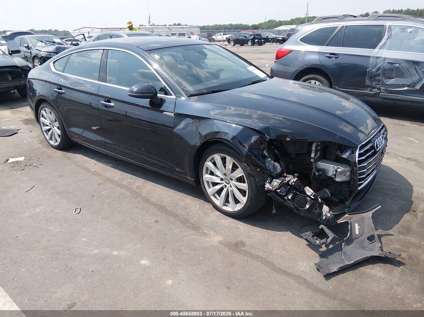 Vin: wauancf56ja011023, lot: 46157555, audi a5 2.0t premium 2018 img_1