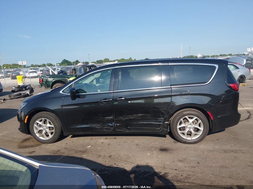 2019 Chrysler Pacifica Touring Plus VIN: 2C4RC1FG7KR525624 Lot: 45659008