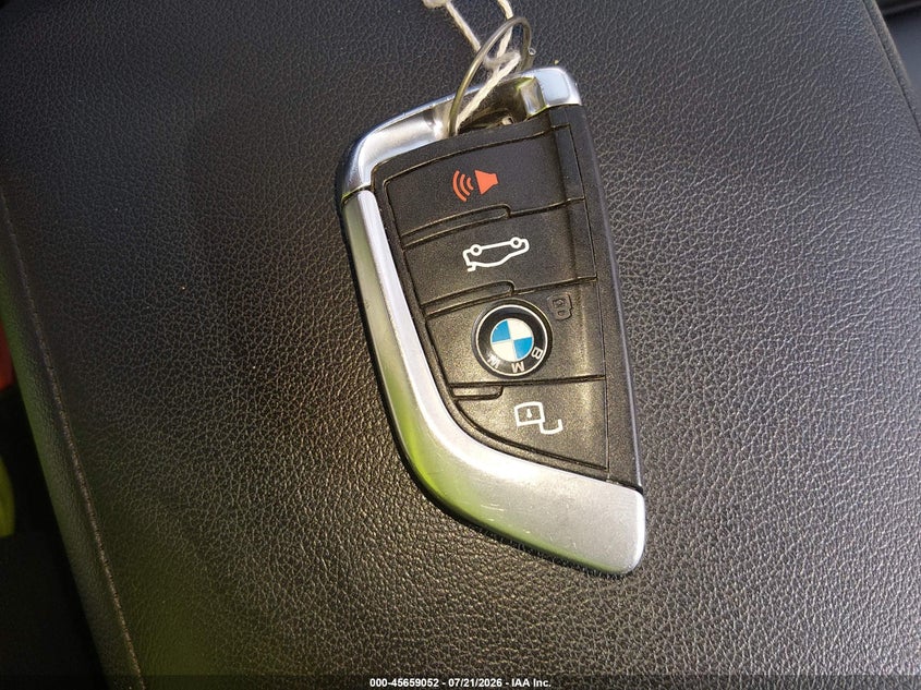 BMW 330I - zdjęcie 11