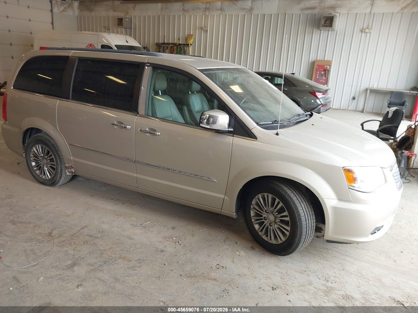 2013 Chrysler Town & Country