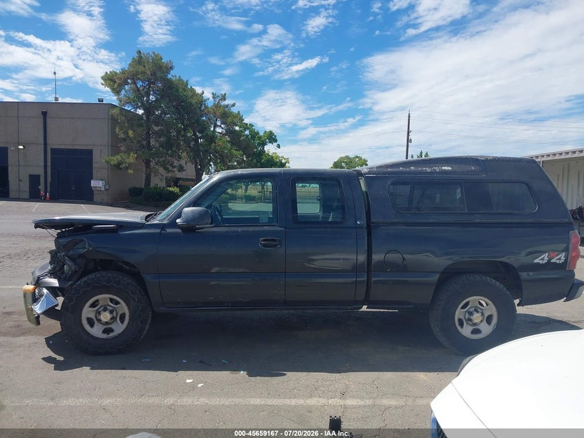 2004 CHEVROLET SILVERADO PICKUP 5.3L V-8 295HP