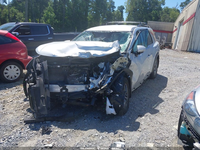 2022 NISSAN PATHFINDER auction photo 2