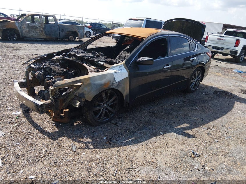 2018 NISSAN ALTIMA auction photo 2