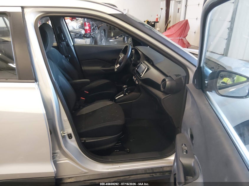 2020 NISSAN KICKS auction photo 5