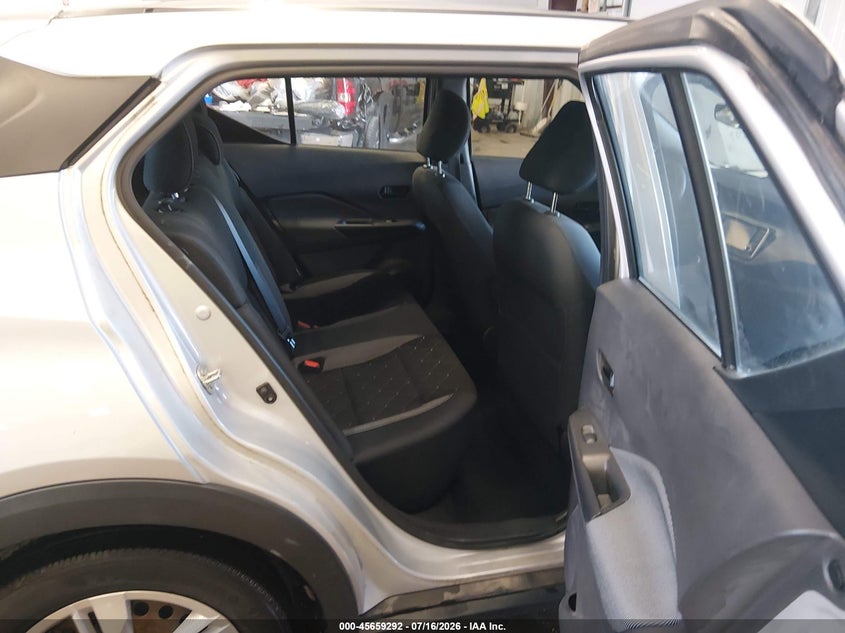 2020 NISSAN KICKS auction photo 8