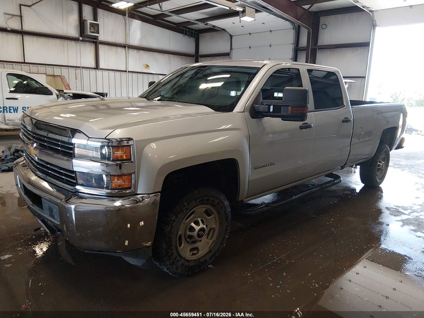2018 CHEVROLET SILVERADO 2500HD auction photo 2
