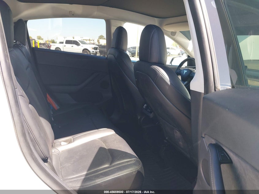 2020 Tesla Model Y Long Range Dual Motor All-Wheel Drive VIN: 5YJYGDEE7LF010752 Lot: 45659500