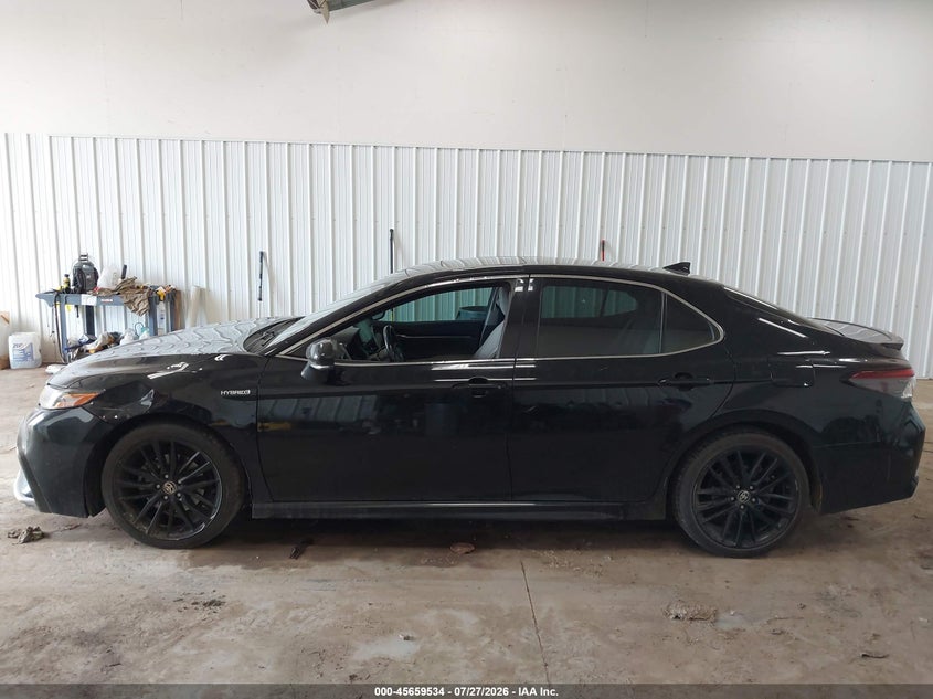 TOYOTA CAMRY - zdjęcie 14