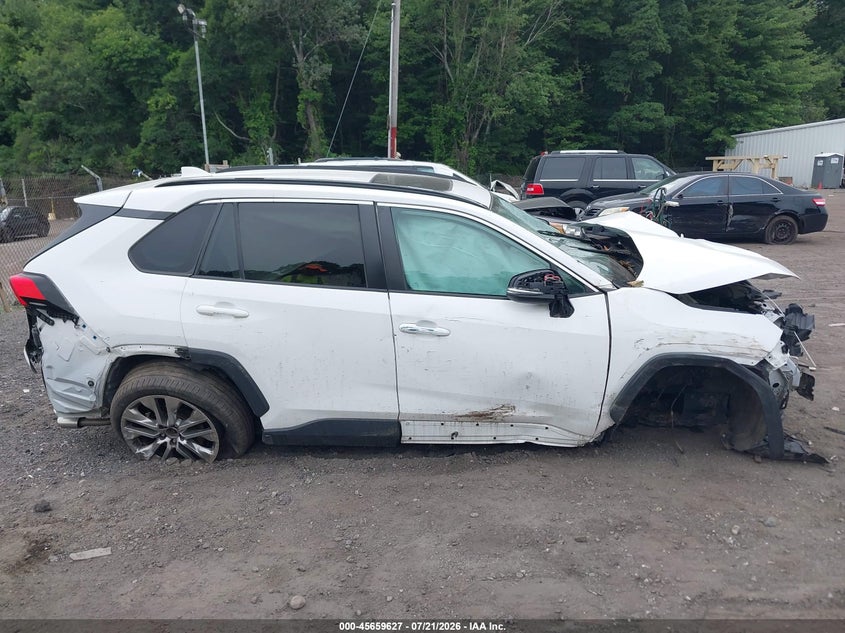 TOYOTA RAV4 - zdjęcie 11