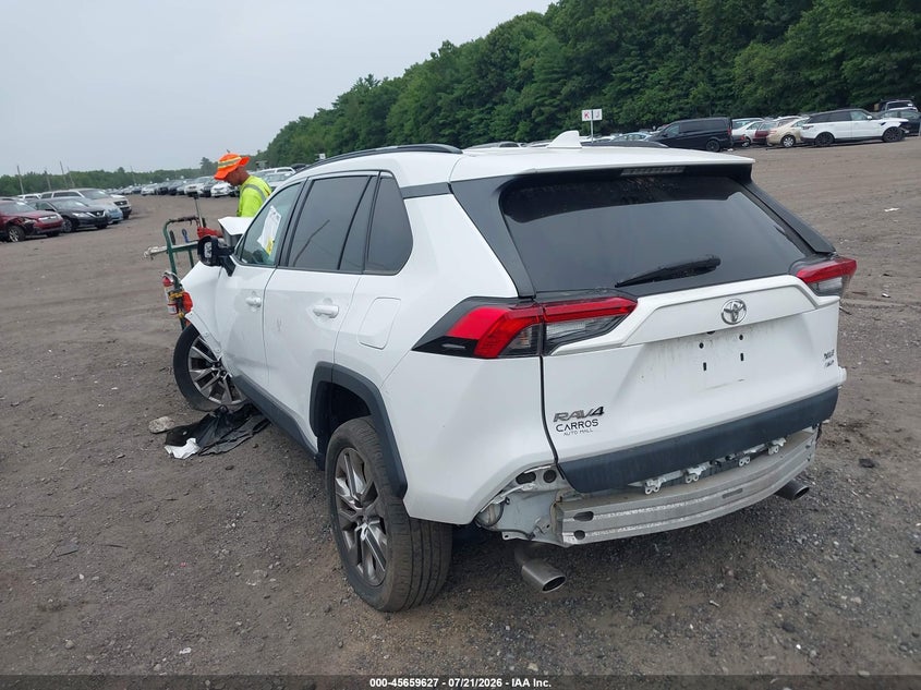 TOYOTA RAV4 - zdjęcie 3