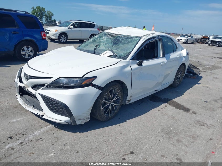 2023 TOYOTA CAMRY auction photo 2