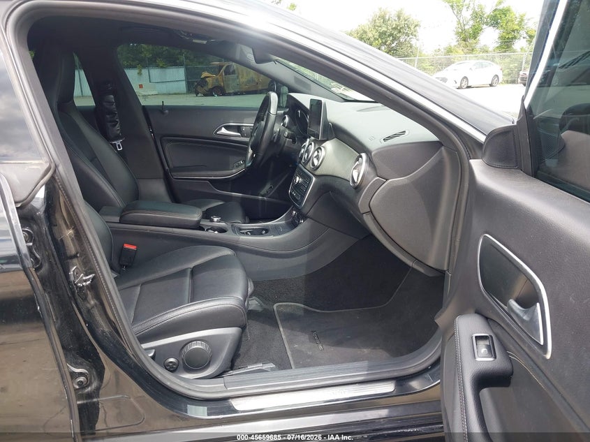 2016 MERCEDES-BENZ CLA 250 auction photo 5