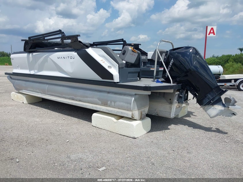 2025 MANITOU 22' auction photo 3