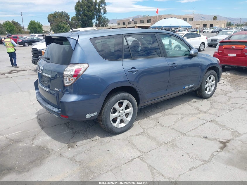 2014 TOYOTA RAV4 EV auction photo 4