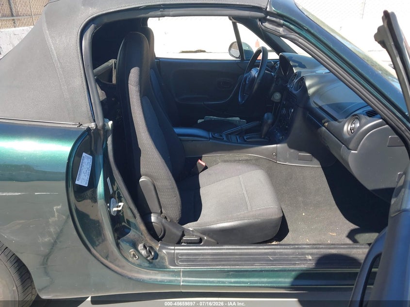 1999 Mazda Mx-5 Miata 10Th Anniversary Edition/Leather/Popular Equip/Sport/Touring VIN: JM1NB353XX0123304 Lot: 45659897