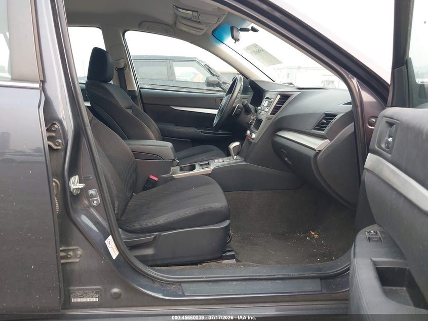 2012 SUBARU LEGACY auction photo 5