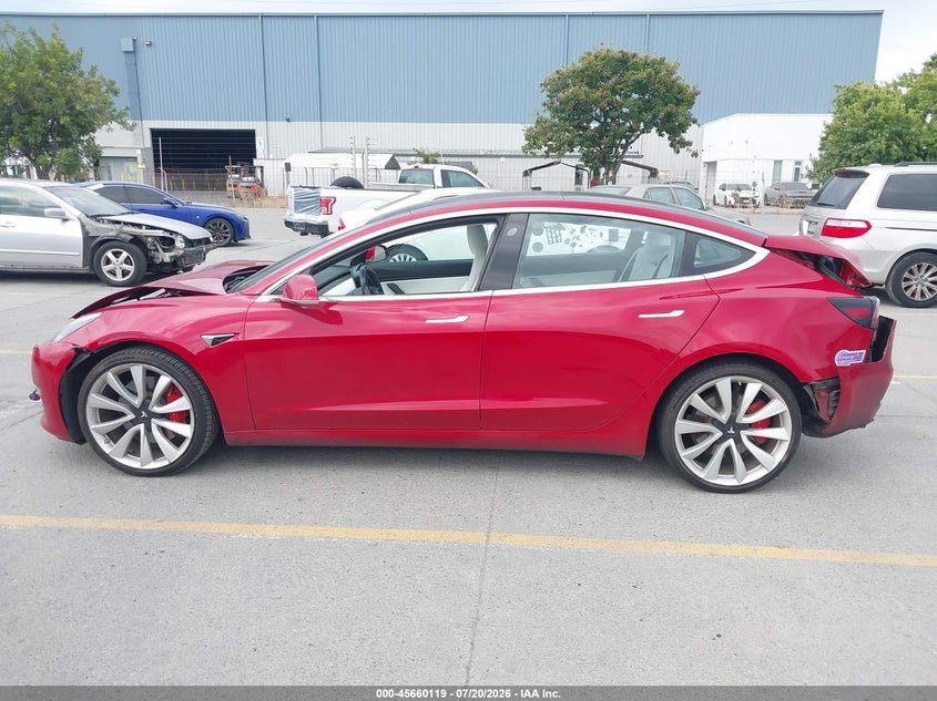2018 Tesla Model 3 Long Range/Performance VIN: 5YJ3E1EBXJF079940 Lot: 45660119