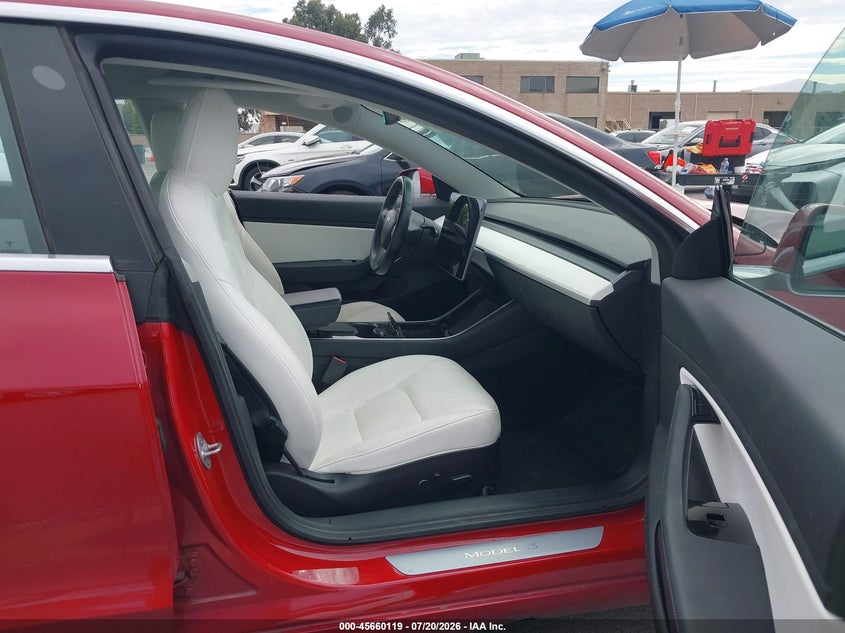 2018 Tesla Model 3 Long Range/Performance VIN: 5YJ3E1EBXJF079940 Lot: 45660119