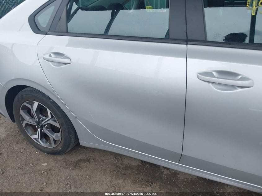 2021 Kia Forte Lxs VIN: 3KPF24AD4ME326572 Lot: 45660167