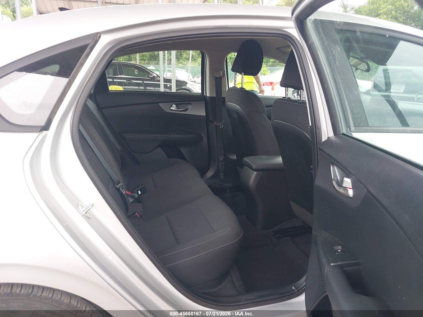 2021 Kia Forte Lxs VIN: 3KPF24AD4ME326572 Lot: 45660167