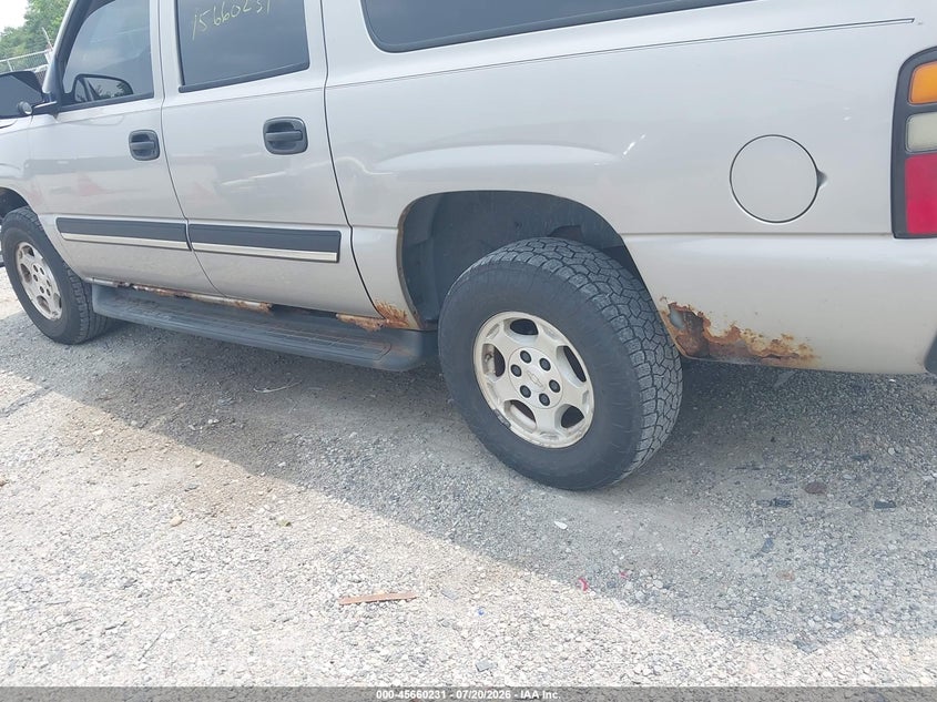 2005 Chevrolet Suburban 1500 Ls VIN: 1GNEC16Z85J136152 Lot: 45660231