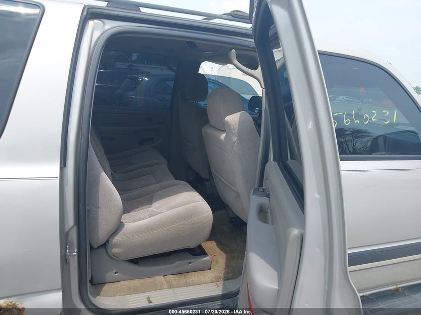 2005 Chevrolet Suburban 1500 Ls VIN: 1GNEC16Z85J136152 Lot: 45660231