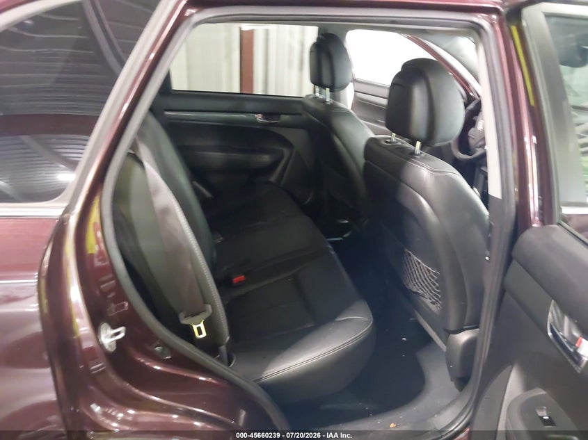 2011 Kia Sorento Sx V6 VIN: 5XYKW4A20BG172377 Lot: 45660239