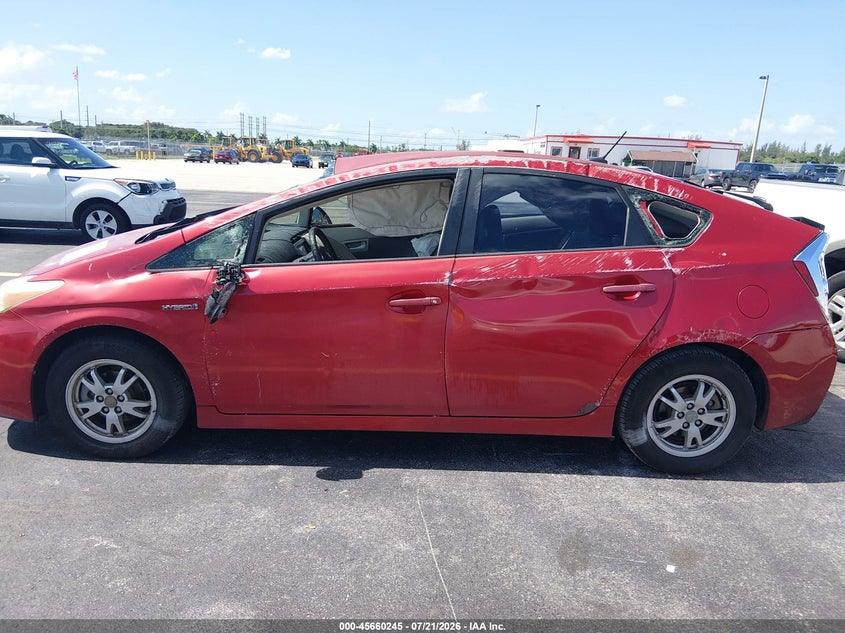 2011 Toyota Prius Two VIN: JTDKN3DU1B1389737 Lot: 45660245