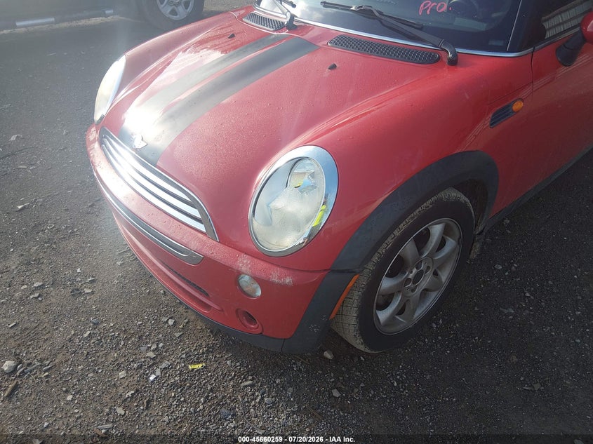 2008 Mini Cooper VIN: WMWRF33578TF68223 Lot: 45660259
