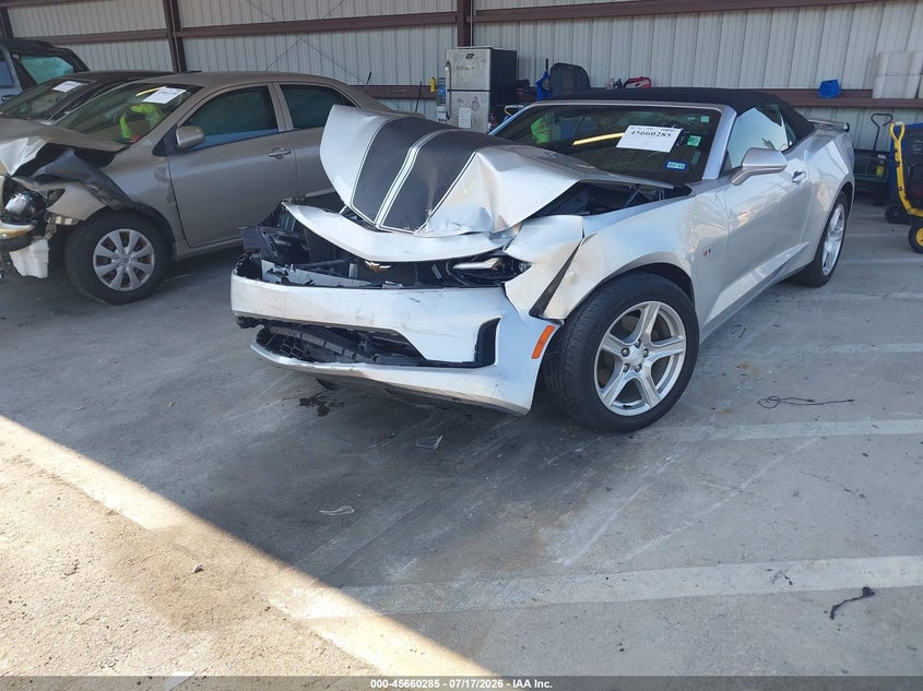 2019 CHEVROLET CAMARO auction photo 2