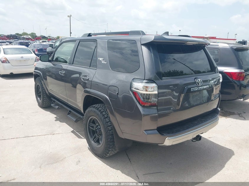 2021 TOYOTA 4RUNNER auction photo 3