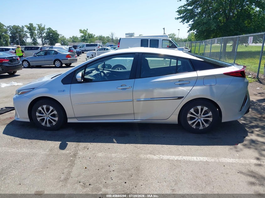2021 Toyota Prius Prime Le VIN: JTDKAMFPXM3193070 Lot: 45660296