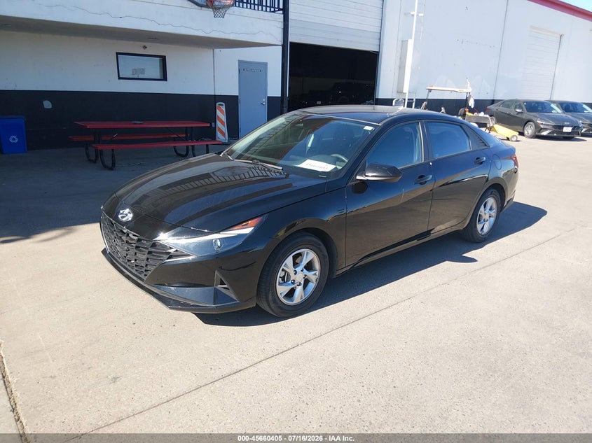 2023 HYUNDAI ELANTRA auction photo 2