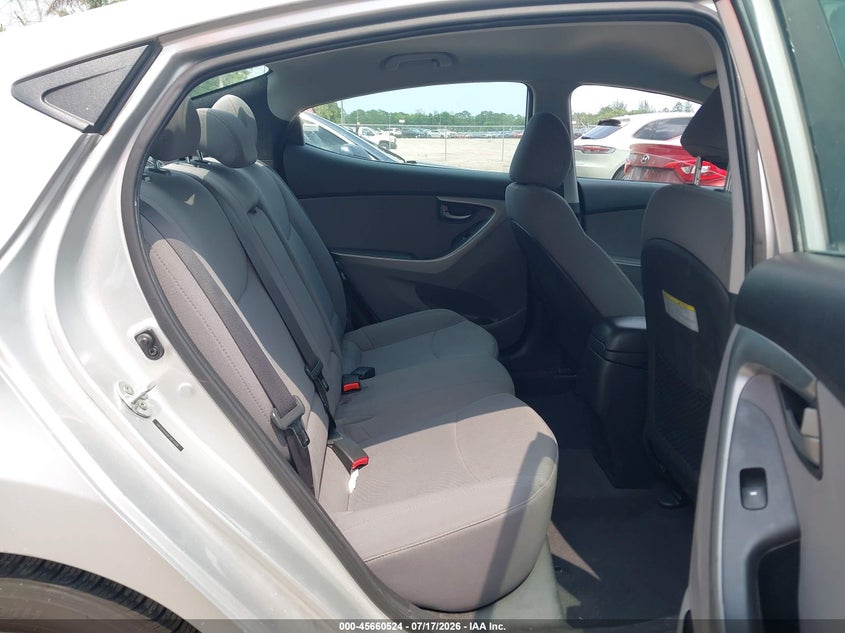 2015 HYUNDAI ELANTRA auction photo 8