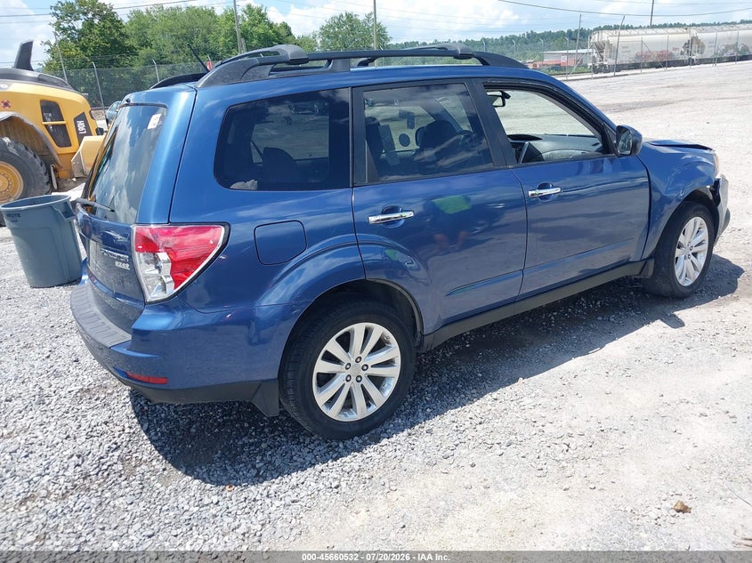 Vin: jf2shaec3dh441107, lot: 46159104, subaru forester 2.5x limited 20134