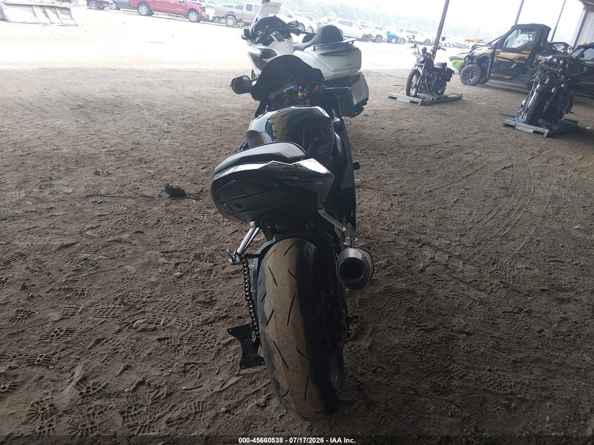 2005 Suzuki Gsx-R750 K VIN: JS1GR7JA452106655 Lot: 45660538