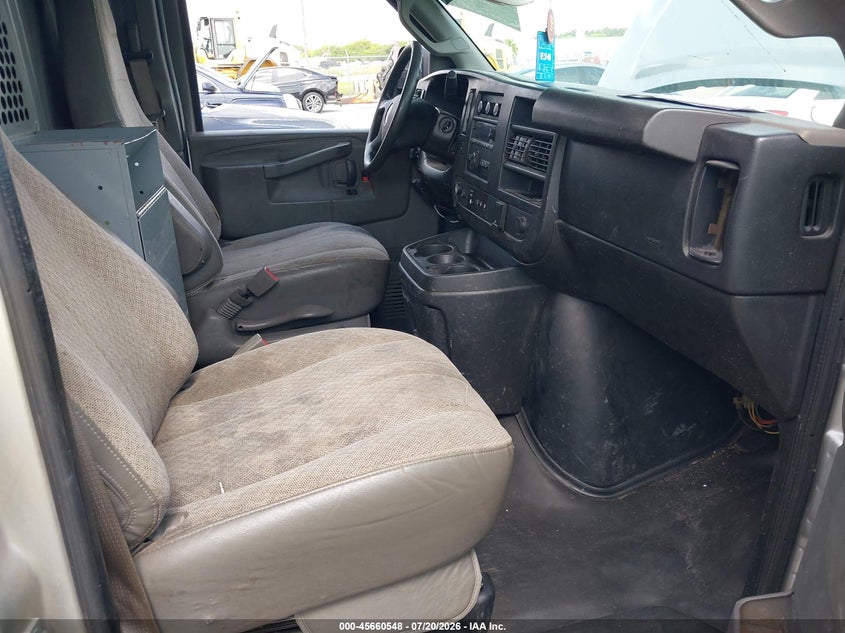 2018 GMC SAVANA 2500 auction photo 5
